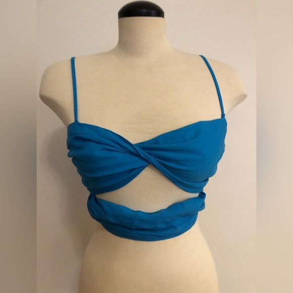 NWT Princess Polly blue crop top with removable straps. Size 8. - Picture 1 of 9